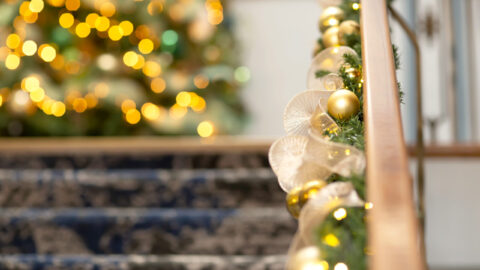 2022Main-Stair-Dec-scaled